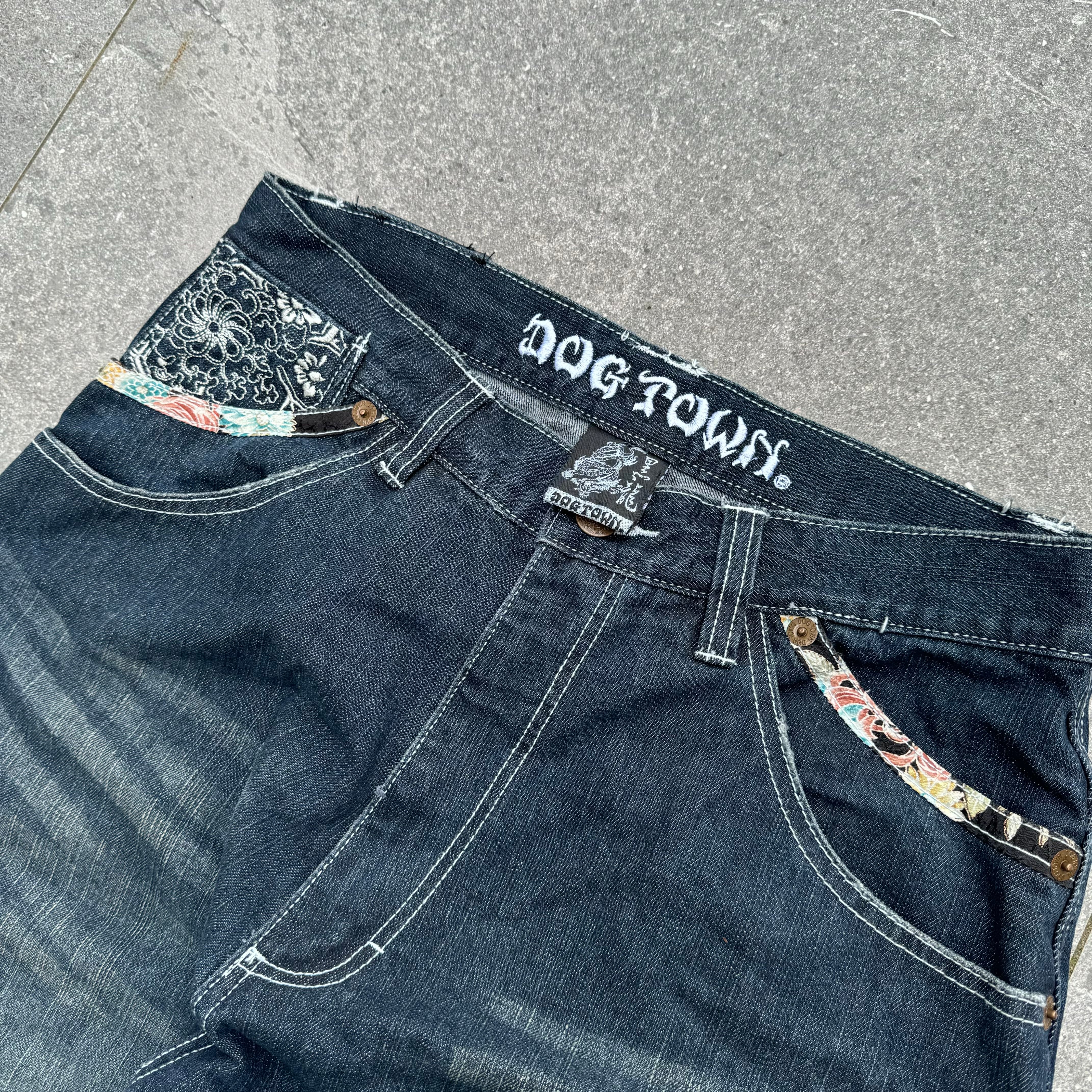 dogtown grail jeans - 33” - Image 4