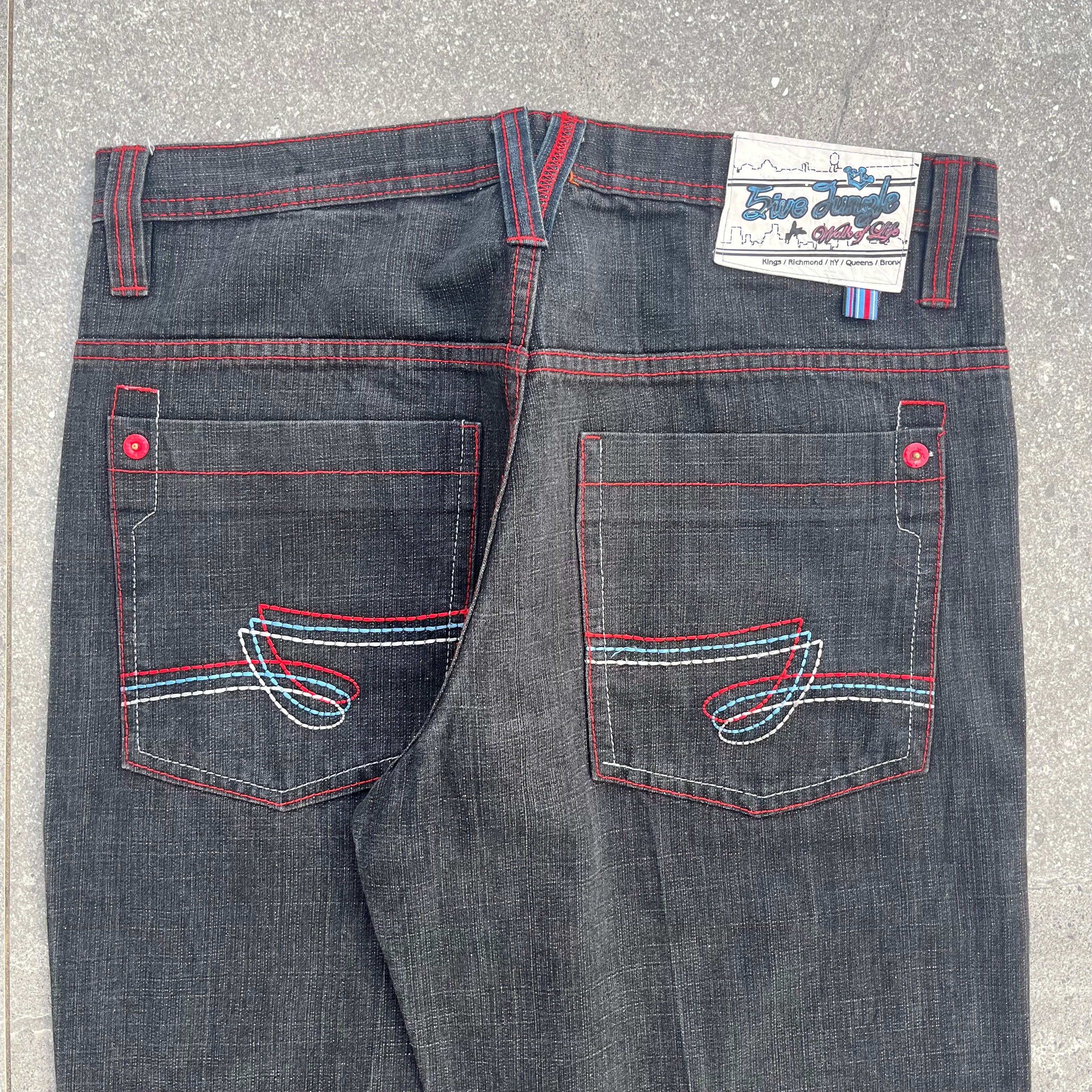 five jungle red stitched - 36x32” - Image 3